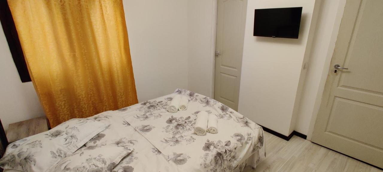 Cameră dublă cu baie privată